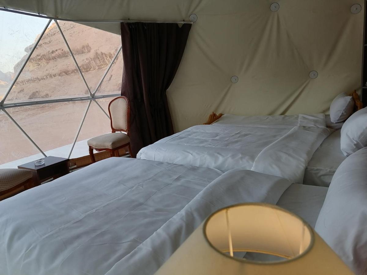 Sara Luxury Camp Hotell Wadi Rum Exteriör bild