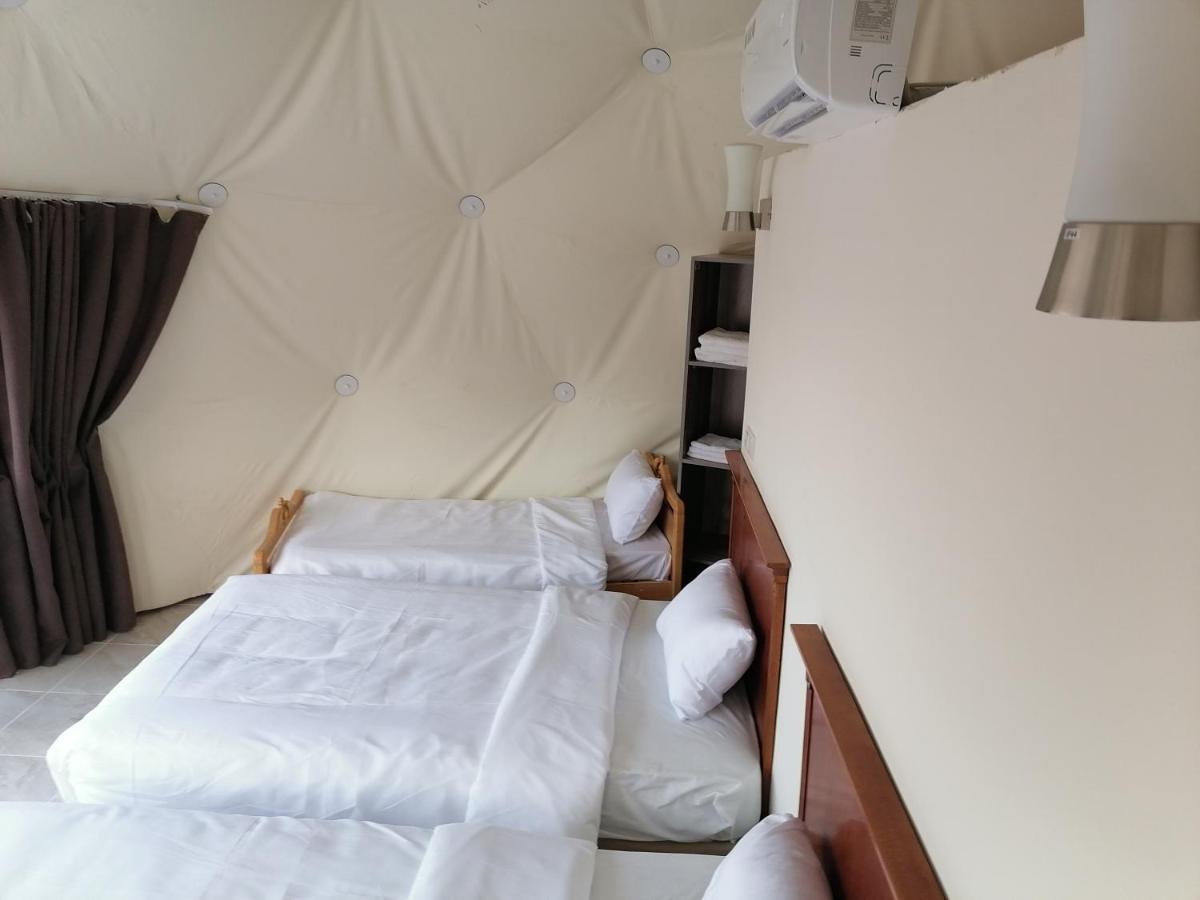 Sara Luxury Camp Hotell Wadi Rum Exteriör bild