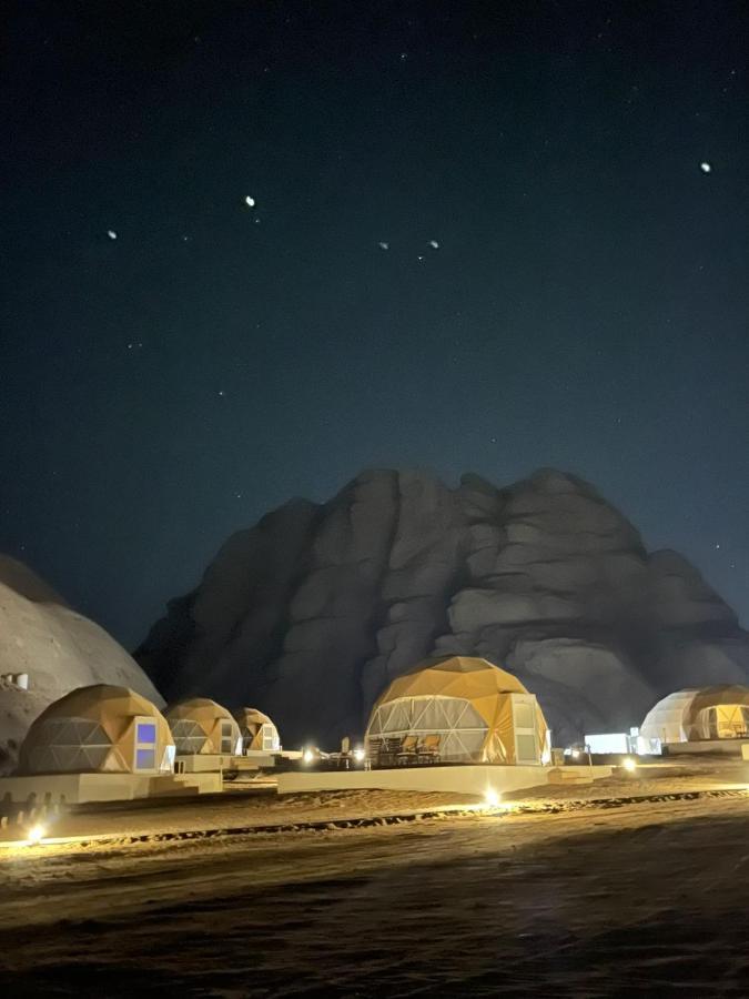 Sara Luxury Camp Hotell Wadi Rum Exteriör bild