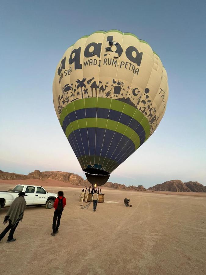 Sara Luxury Camp Hotell Wadi Rum Exteriör bild
